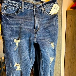 Kancan Dark Distressed Leopard Jean. Skinny, stretchy, waist high, comfy! Cute!